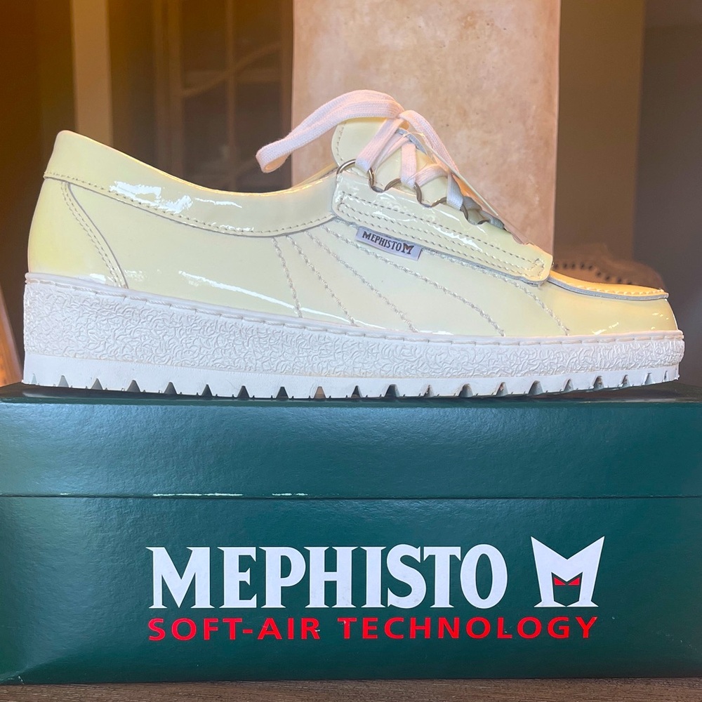 NIB MEPHISTO VERNILADY RIMINI GLOSSY PATENT LEATHER SNEAKER MADE IN FRANCE CREAM